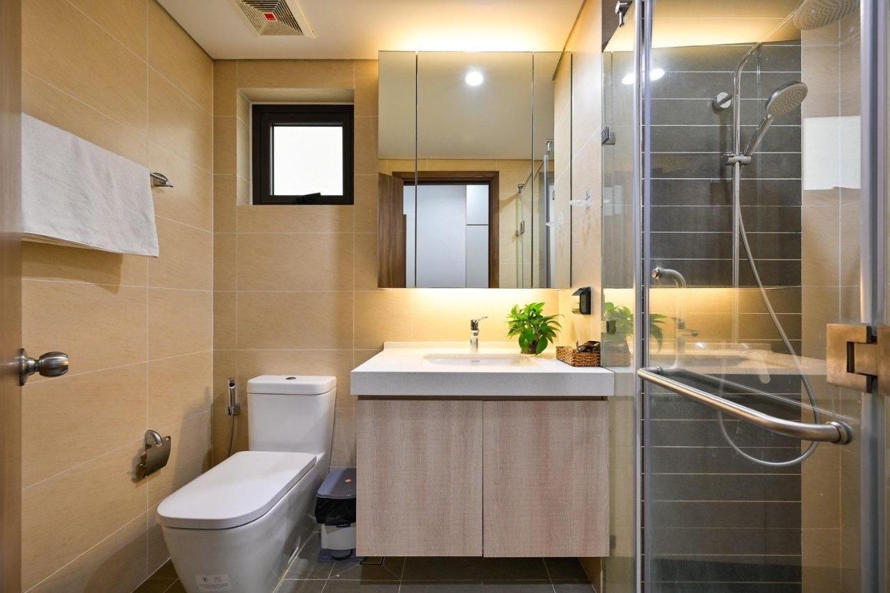 Qhome Dlux 2Pn Ho-Chi-Minh-Stadt Exterior foto