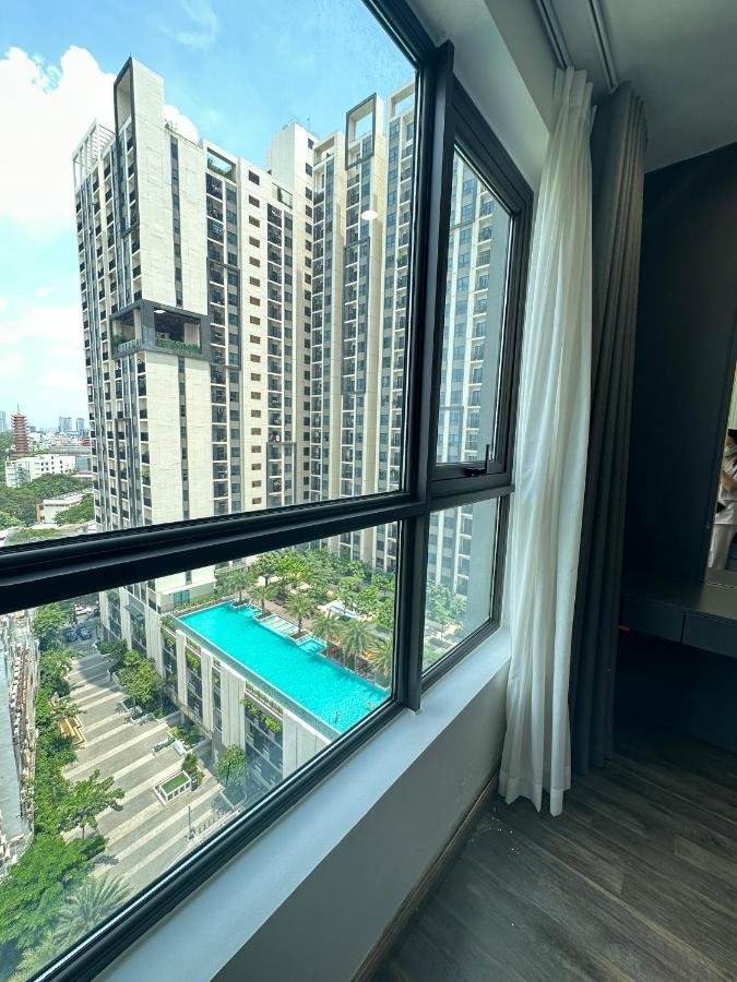 Qhome Dlux 2Pn Ho-Chi-Minh-Stadt Exterior foto